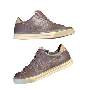 NIKE Sweet Classic Leather